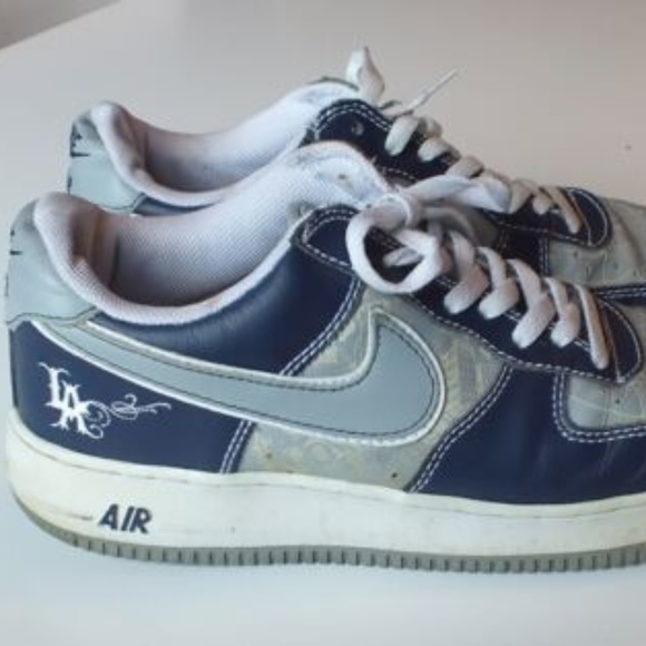 mr cartoon nike shoes